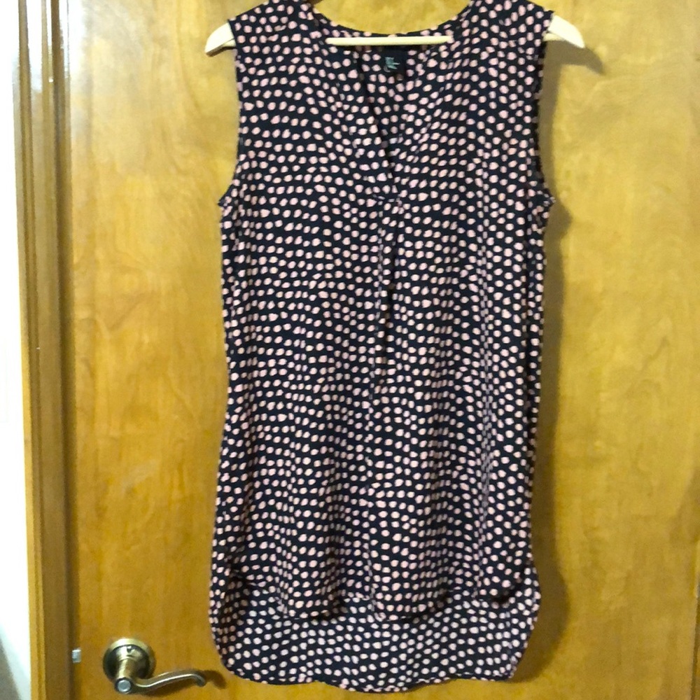Sleeveless blouse